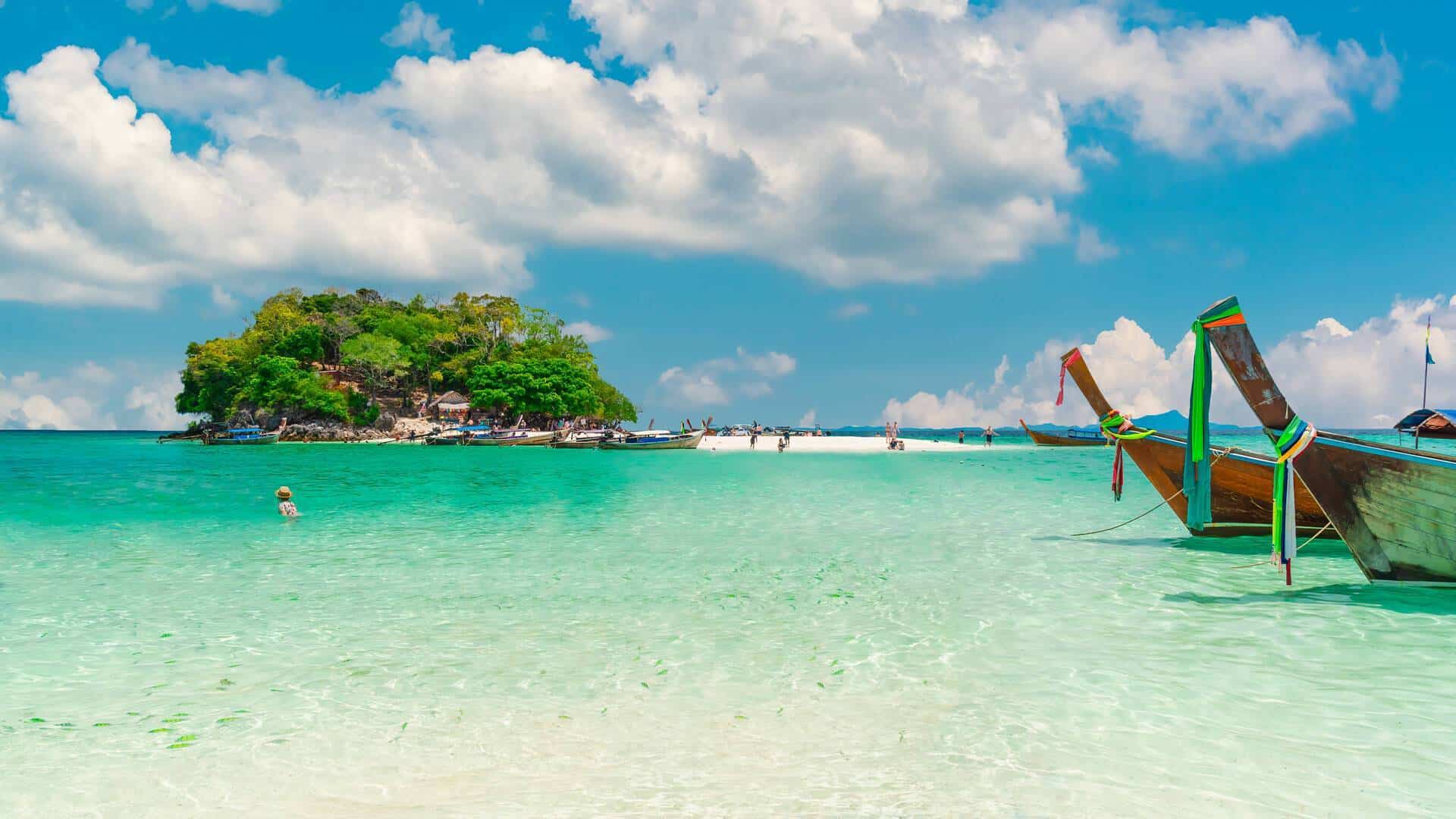 Tonsai Beach on Phi Phi Don